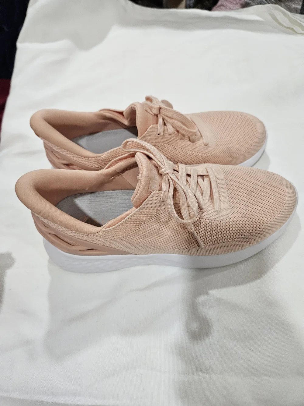 Kizik Women's Slip-On Athletic Sneakers - Blush Pink 9.5